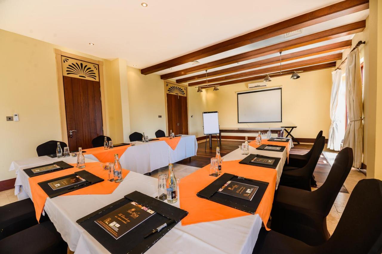Cocoa Boutique Hotel - Your Kenyan Beachfront Bliss Mombasa Exterior photo